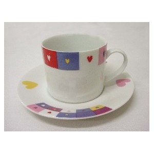 TAZA Y PLATO TE PORCELANA CORAZON COLORES