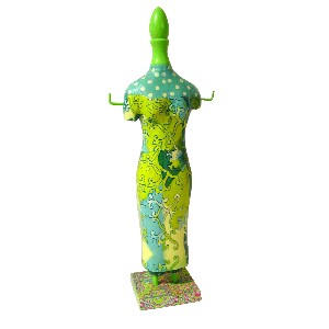 FIGURA MANIQUI MADERA DECOPATCH VERDE