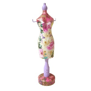 FIGURA MANIQUI MADERA DECOPATCH MALVA