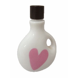 BOTELLA MINI CON ASA CORAZON COLORES